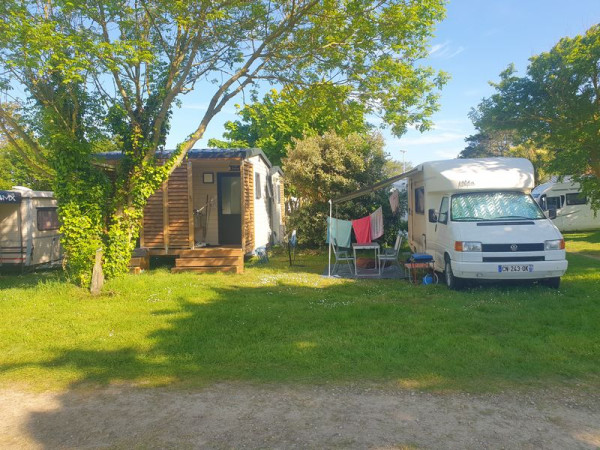 Camping avec emplacemenst sanitaires privatifs Normandie